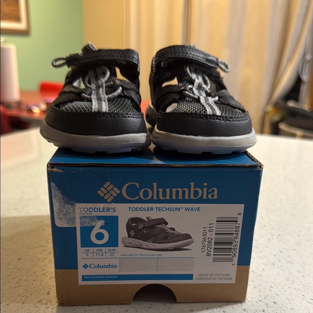 Columbia Kids Black and Gray Sneakers